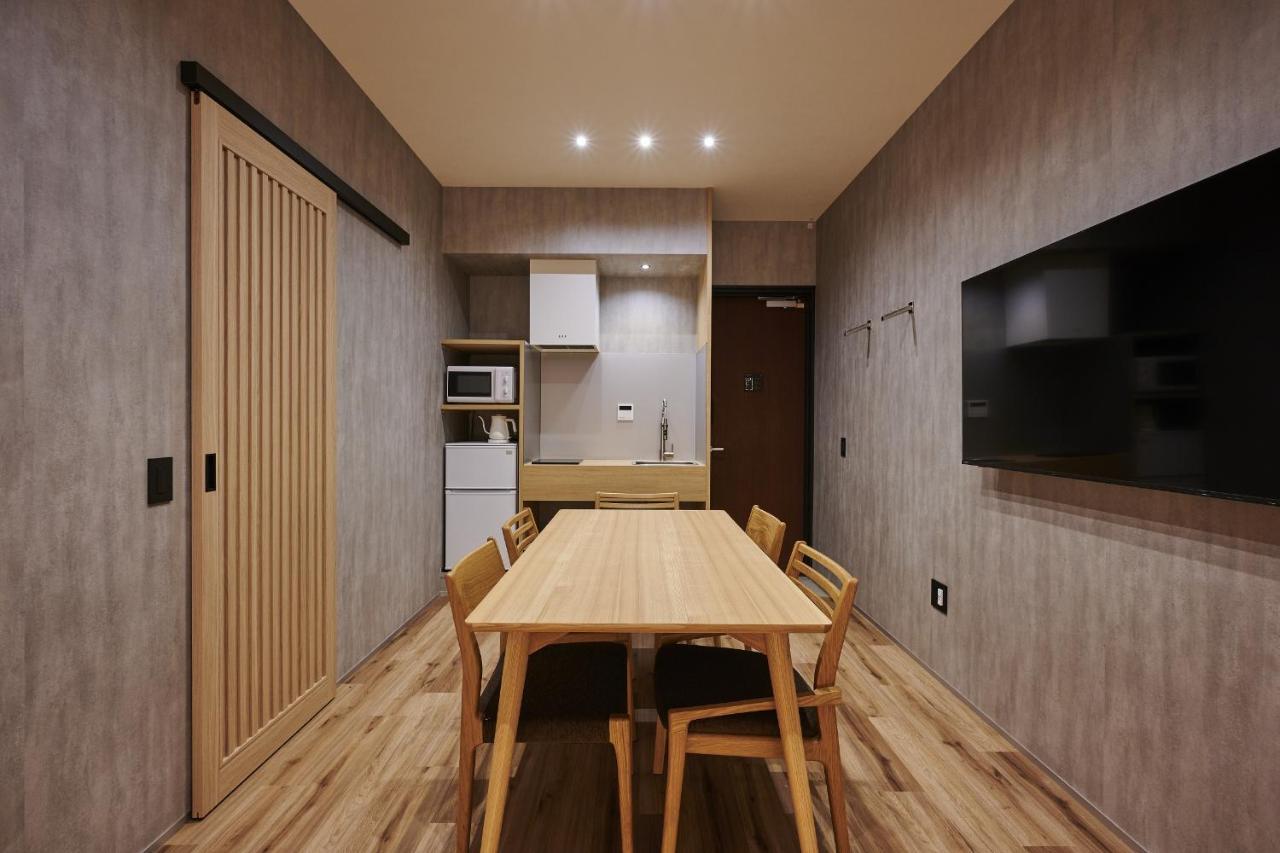 Colors Hakata Apartment Fukuoka  Bagian luar foto